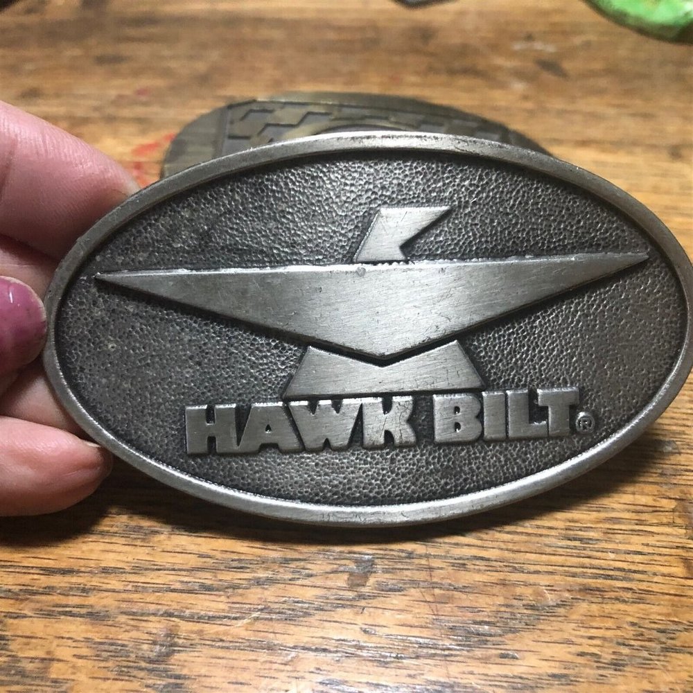 Vintage Lot of 2 Belt Buckles Quaker State and Hawk Bilt - Picture 8 of 8